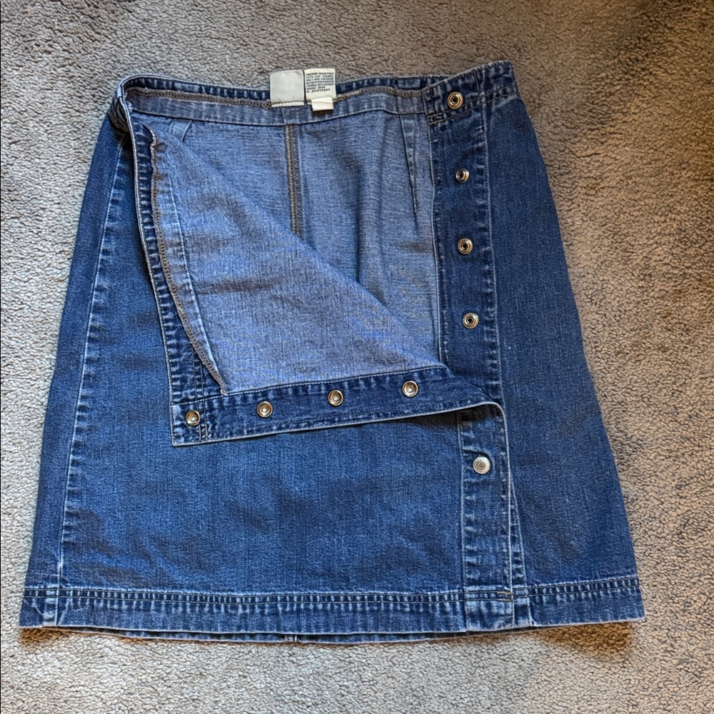 Vintage GAP Denim Skirt - Picture 2 of 5